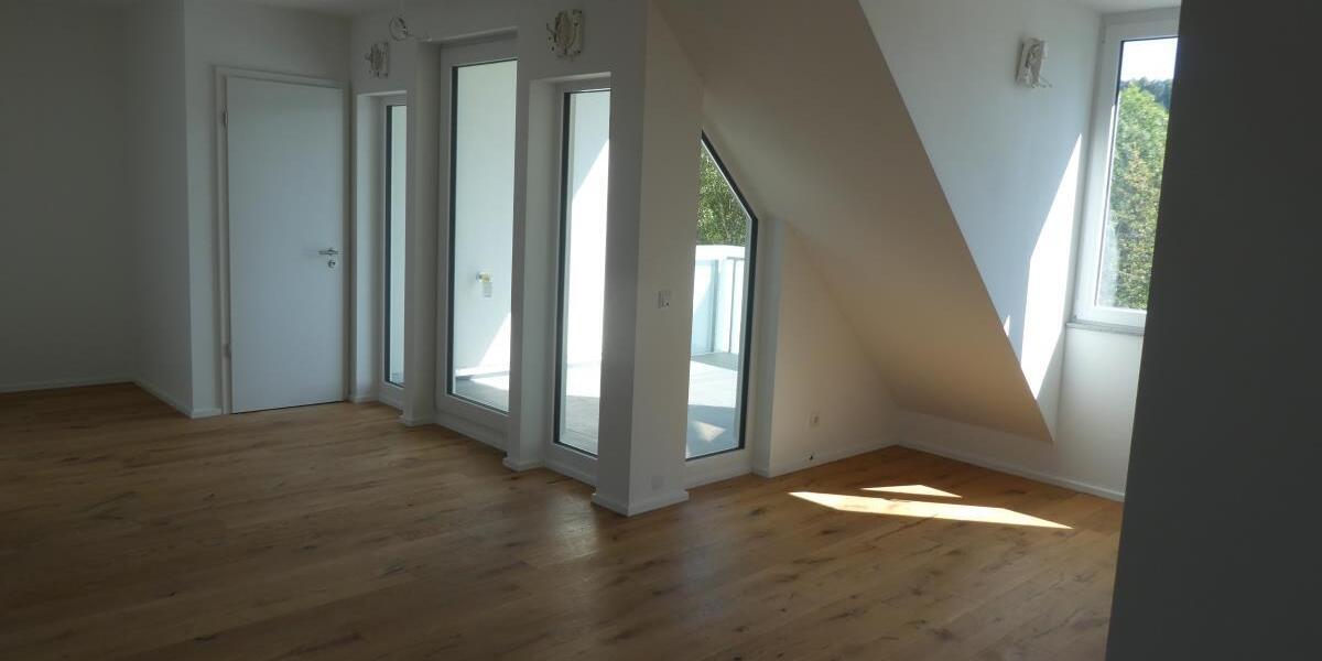 Neue Dachgeschosswohnung mit Flair im Energiesparhaus mit moderner Heiztechnik in Bonn - Dachgeschoßwohnung Bonn Dransdorf | Angebot:24049014