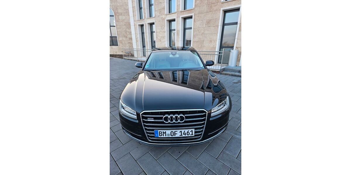 Audi A8 132.400 km 25.990 &euro; Brühl 50321