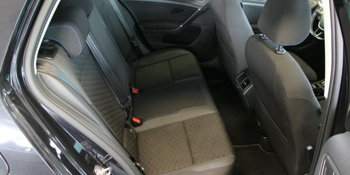 VW Golf 1.0 TSI OPF Join - Navi - SHZ - 111.851 km 12.980 &euro; Euskirchen 53881