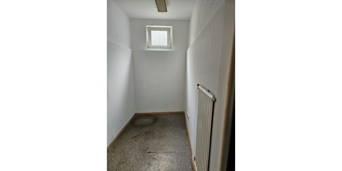 Attraktives Ladenlokal in zentraler Lage von Oberpleis - Gewerbeobjekt Königswinter Oberpleis | Angebot:25646656