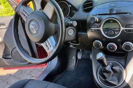 Mazda 2 219.000 km 1.650 € Königswinter 53639
