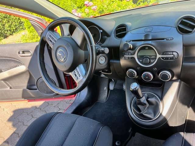 Mazda 2 219.000 km 1.650 € Königswinter 53639