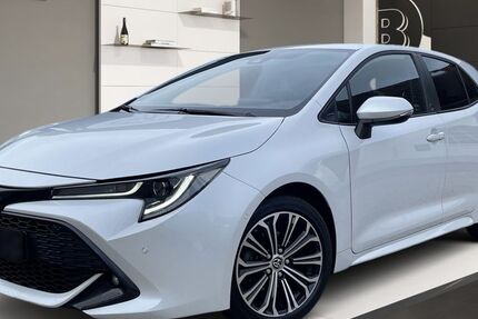 Toyota Corolla 32.824 km 21.488 &euro; Köln 51069