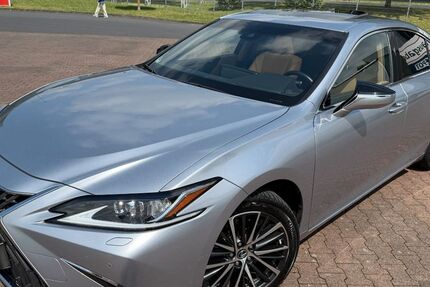 Lexus ES 300 35.000 km 39.990 &euro; Köln 51103