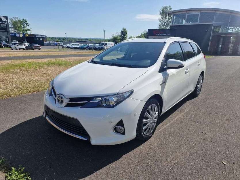 Auris