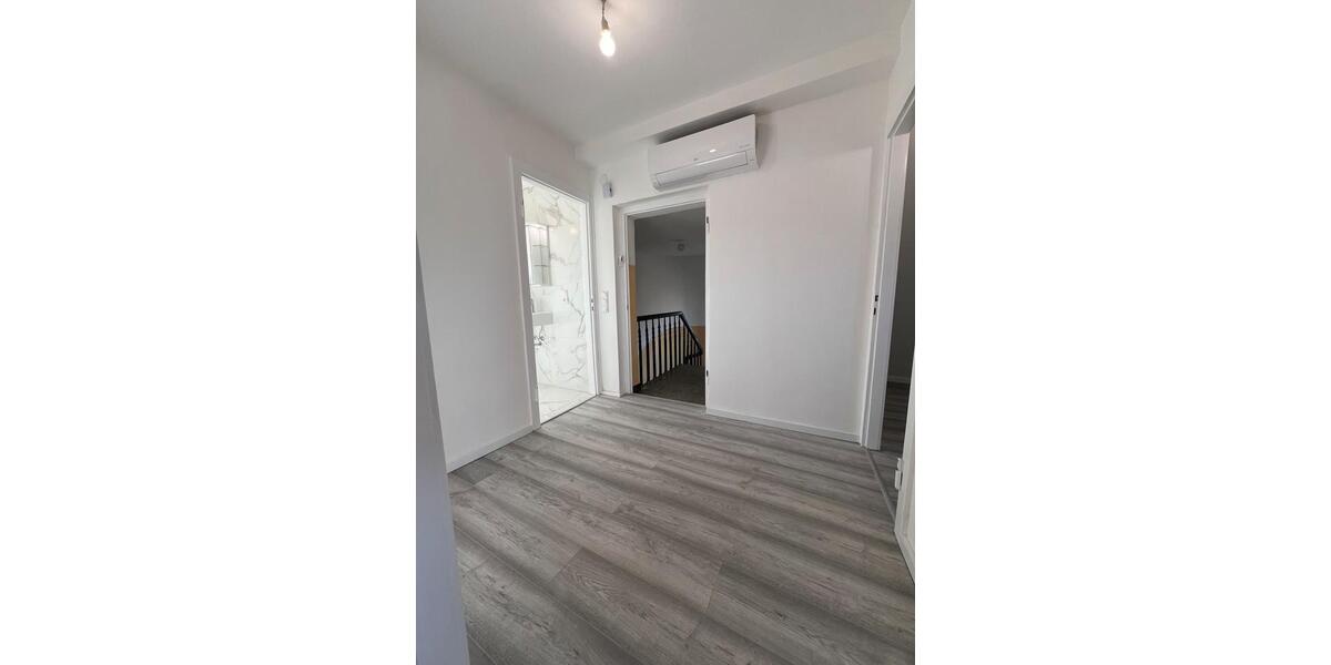 Dachgeschoßwohnung Köln Rodenkirchen - 2 Zimmer, 43 m&sup2;, 1.050&euro; | Angebot:24755765