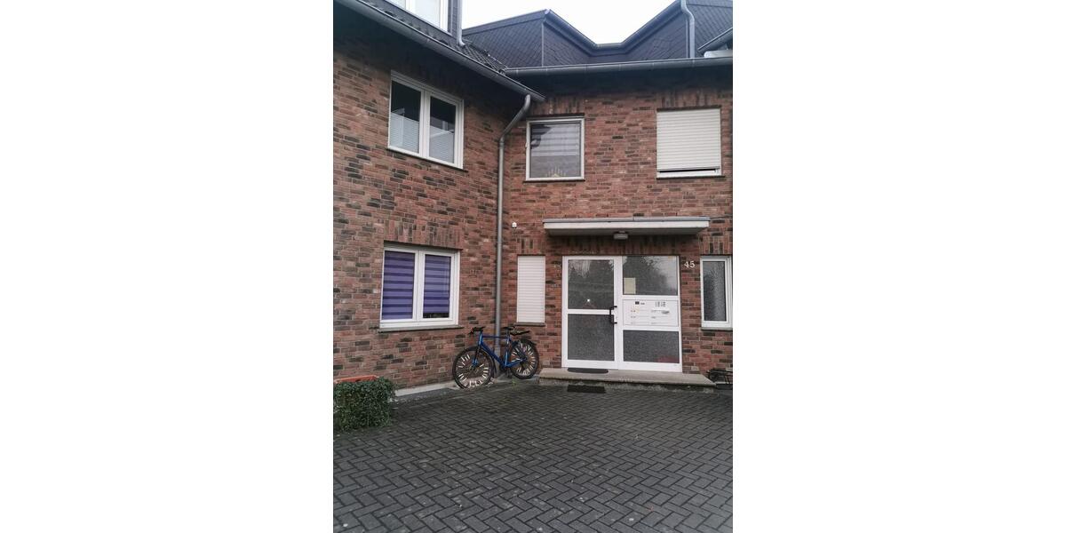 Dachgeschoßwohnung Niederkassel - 2 Zimmer, 70 m&sup2;, 850&euro; | Angebot:24569406