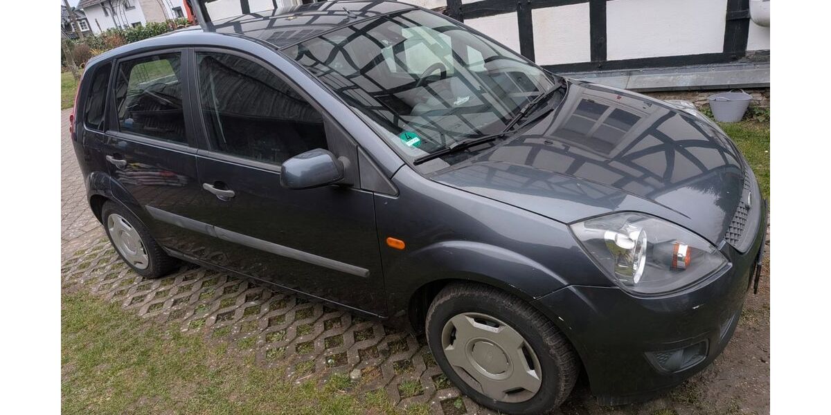 Ford Fiesta 206.000 km 1.300 &euro; Hennef 53773