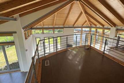 Haus Rheinbach - 6 Zimmer, 255 m&sup2;, 3.000&euro; | Angebot:27207982