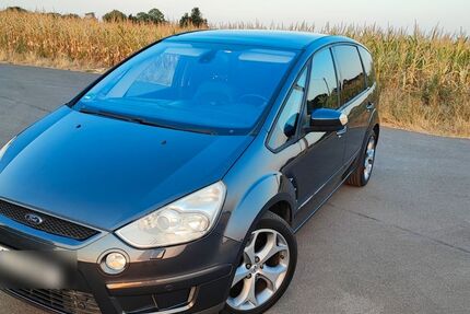 Ford S-Max 199.950 km 7.950 &euro; Niederkassel 53859