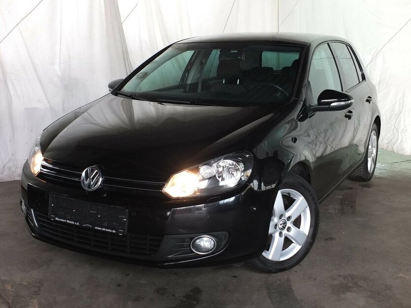 VW Golf 1.6TDi TEAM EINPARKHILFE SHZ TEMPOMAT 5-türig 159.855 km 7.904 € Köln 50858