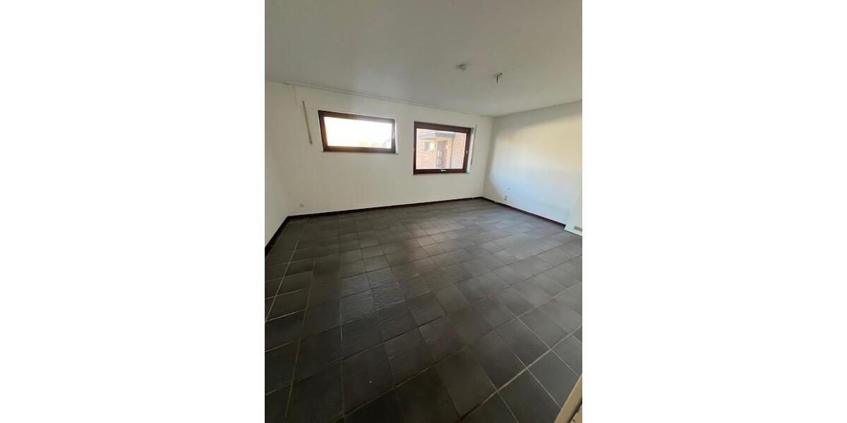 Erdgeschoßwohnung Hürth - 2 Zimmer, 75 m&sup2;, 740&euro; | Angebot:25903381