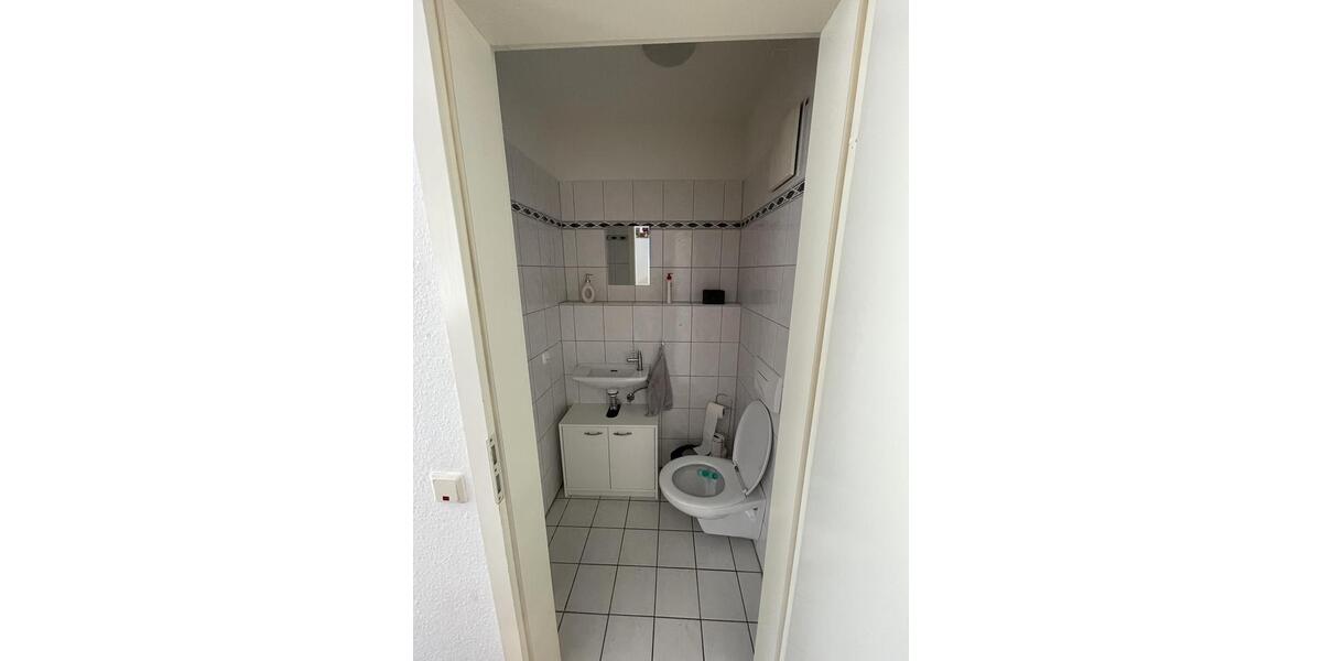 Erdgeschoßwohnung Bonn Lannesdorf - 3 Zimmer, 74 m&sup2;, 1.100&euro; | Angebot:26279224