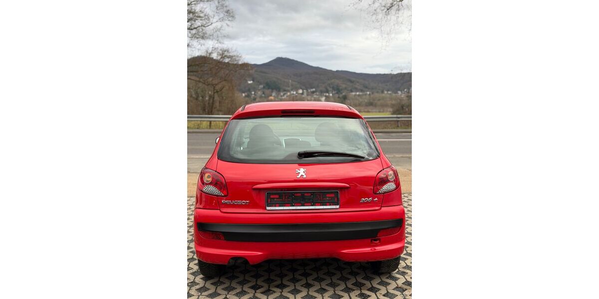 Peugeot 206 120.000 km 2.550 &euro; Bonn 53179