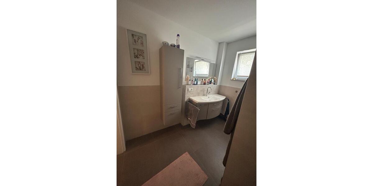 Erdgeschoßwohnung Königswinter - 3 Zimmer, 86 m&sup2;, 1.070&euro; | Angebot:26222315