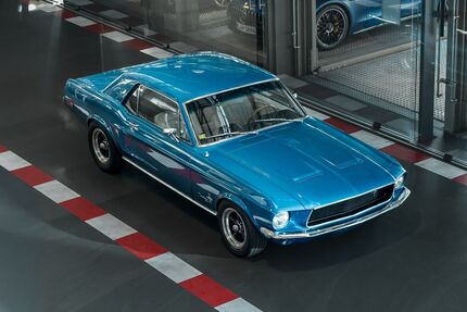 Ford Mustang 6.500 km 41.890 &euro; Köln 50829