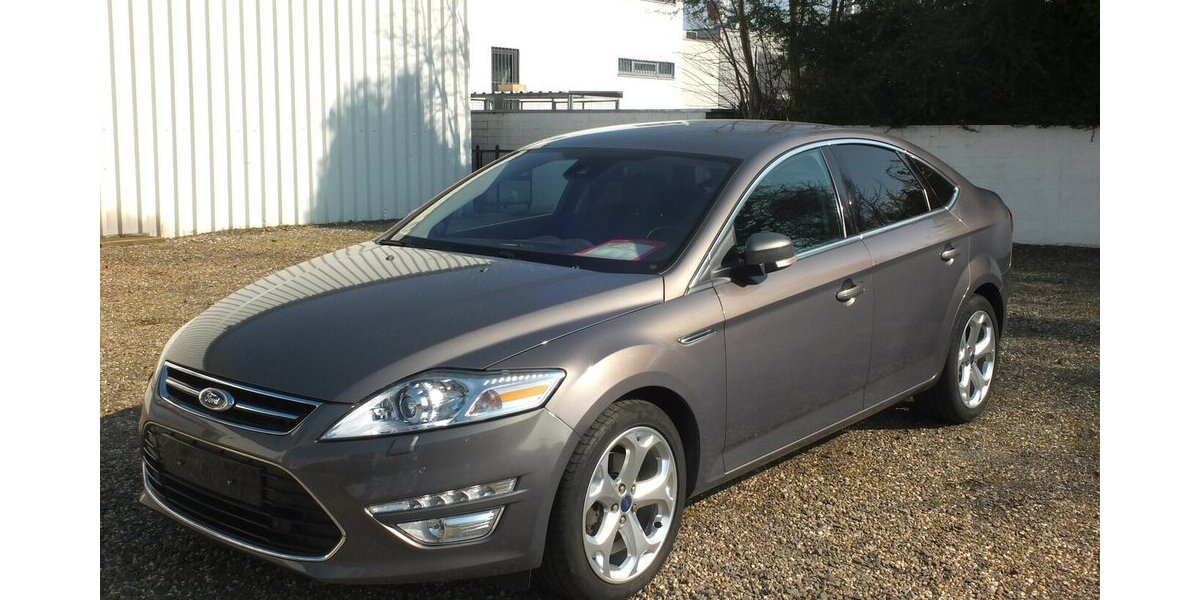 Ford Mondeo 2.0TDCi AUTOM-PROBLEME NAVI XENON PDC BLUET 143.215 km 7.500 &euro; Köln 50858