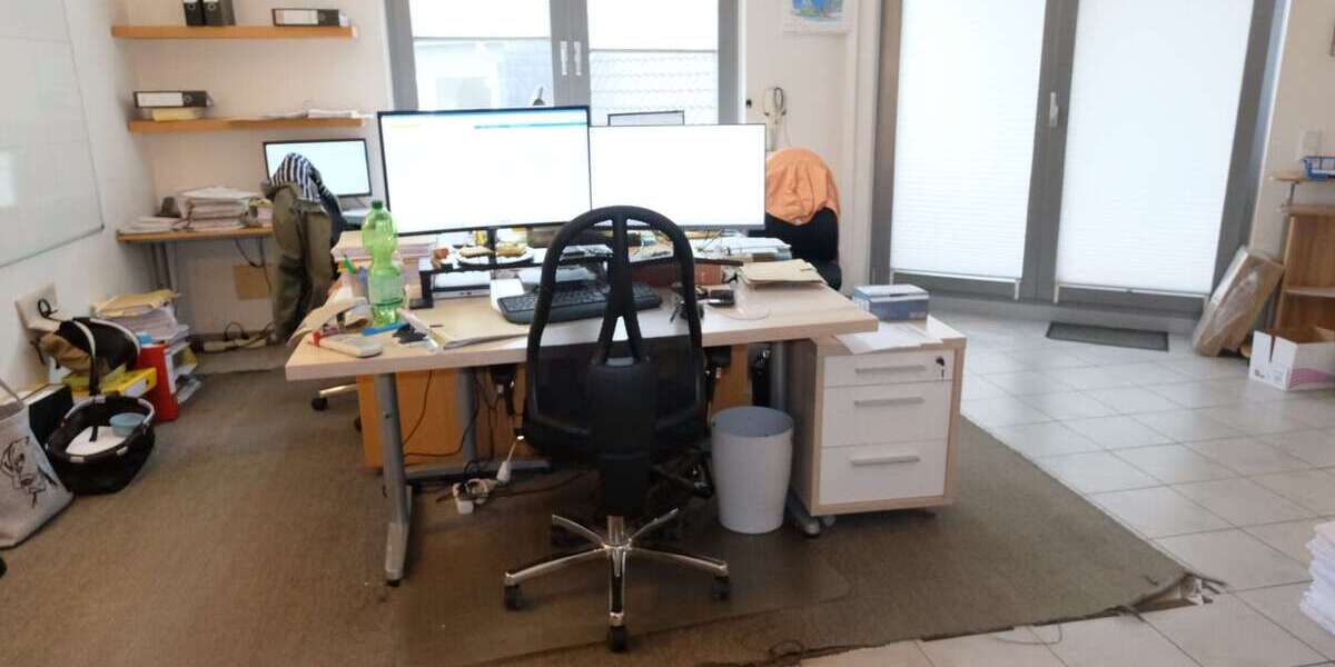 Büro in Rösrath 1.100 € 110 m² zimmer