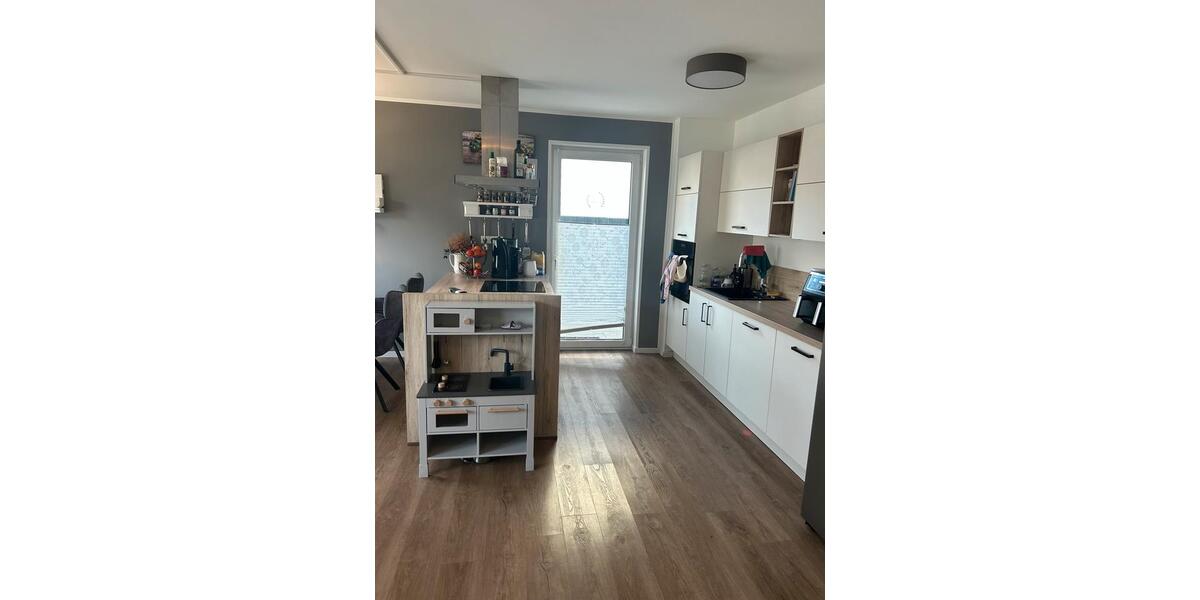 Erdgeschoßwohnung Königswinter - 3 Zimmer, 86 m&sup2;, 1.070&euro; | Angebot:26222315