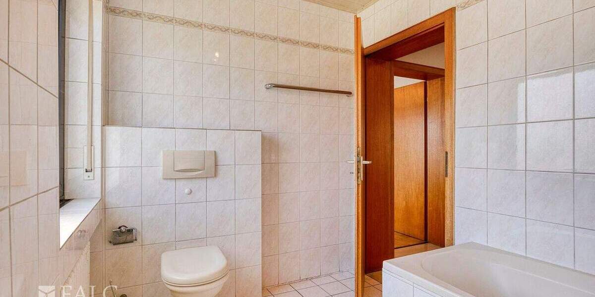 Reihenendhaus Köln Weiden - 5 Zimmer, 124 m&sup2;, 599.000&euro; | Angebot:25837043