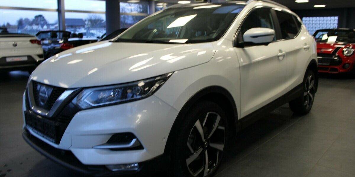 Nissan Qashqai 1.2 DIG-T 2WD Aut. - Panorma - 101.196 km 14.980 &euro; Euskirchen 53881