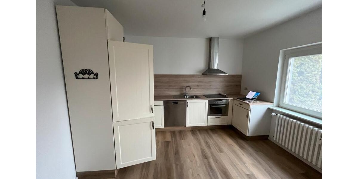 Etagenwohnung Grafschaft - 3 Zimmer, 80 m&sup2;, 1.200&euro; | Angebot:25410989