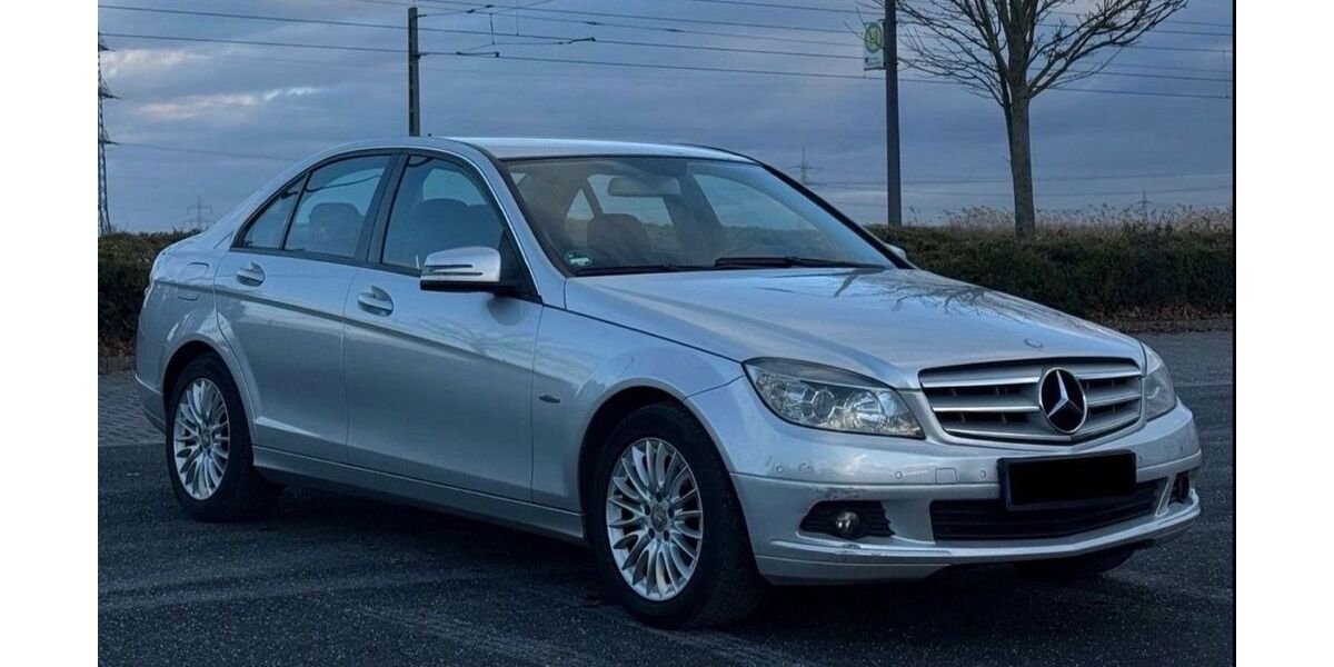 Mercedes-Benz C 180 247.500 km 4.200 &euro; Buchholz 53567