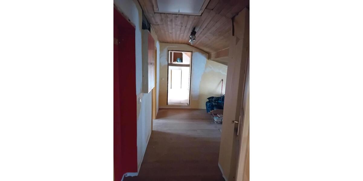 Einfamilienhaus Hennef (Sieg) - 7 Zimmer, 130 m&sup2;, 155.000&euro; | Angebot:24733420