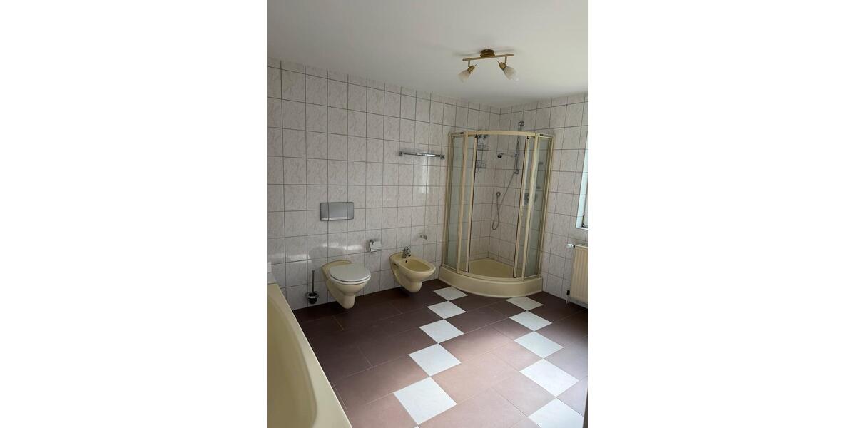 Erdgeschoßwohnung Bonn Lannesdorf - 3 Zimmer, 110 m&sup2;, 1.500&euro; | Angebot:26414605
