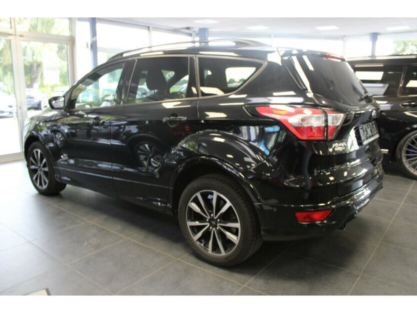Kuga 2.0 TDCi 4x4 ST-Line