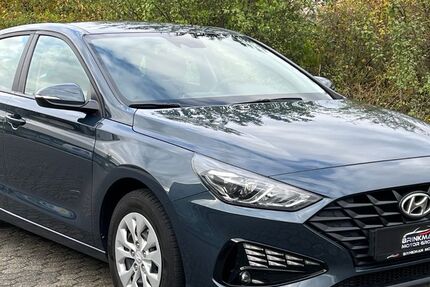 Hyundai i30 67.399 km 14.895 € Weilerswist 53919