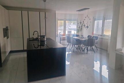 Haus Remagen - 8 Zimmer, 250 m&sup2;, 599.000&euro; | Angebot:25797226