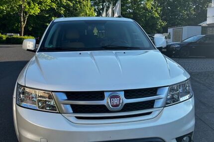 Fiat Freemont 161.500 km 8.700 € Bonn 53127