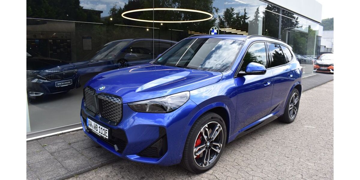 BMW iX1 2.750 km 54.990 &euro; Bad Neuenahr 53474