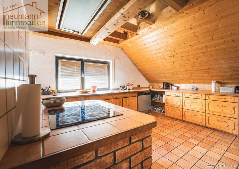 Großzügiges Haus mit Potenzial - teilmodernisiert, bis zu 3 Einheiten möglich
