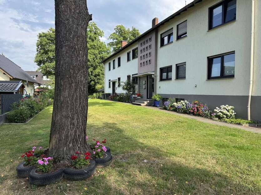Haus zum Kaufen in Hennef (Sieg) 695.000 € 356 m²
