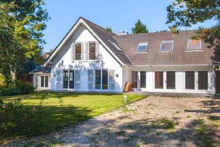 Haus zum Mieten in Bonn 2.600 € 240 m² 7 zimmer