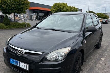 Hyundai i30 120.000 km 2.800 &euro; Köln 51105