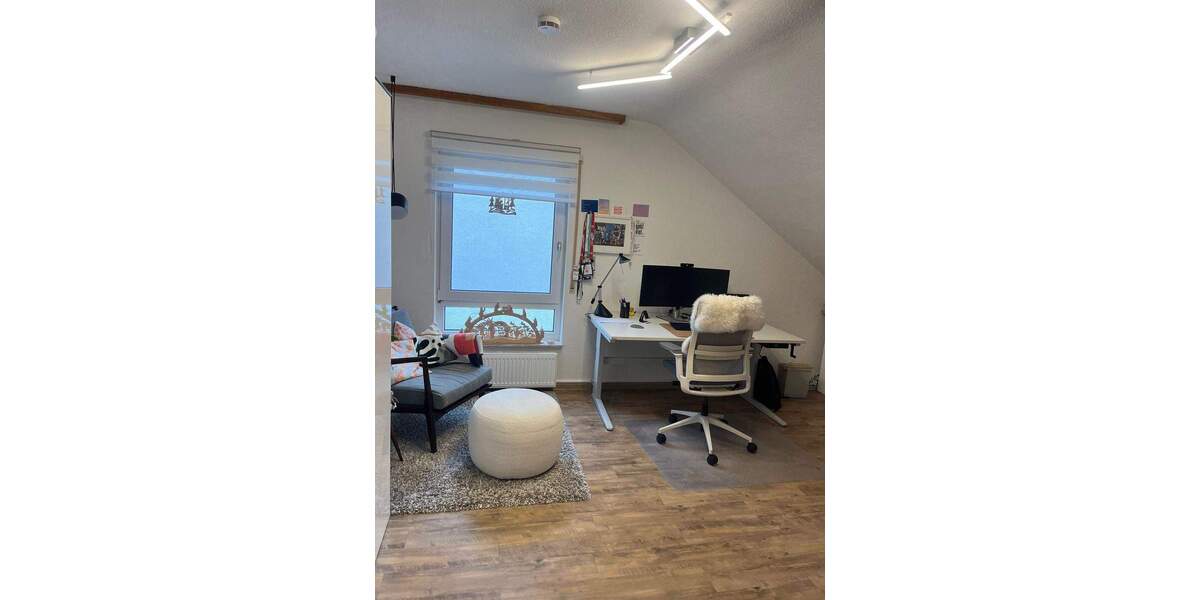 Ruhig gelegene 3-Zimmer-Wohnung mit Balkon und Stellplatz 3 zimmer