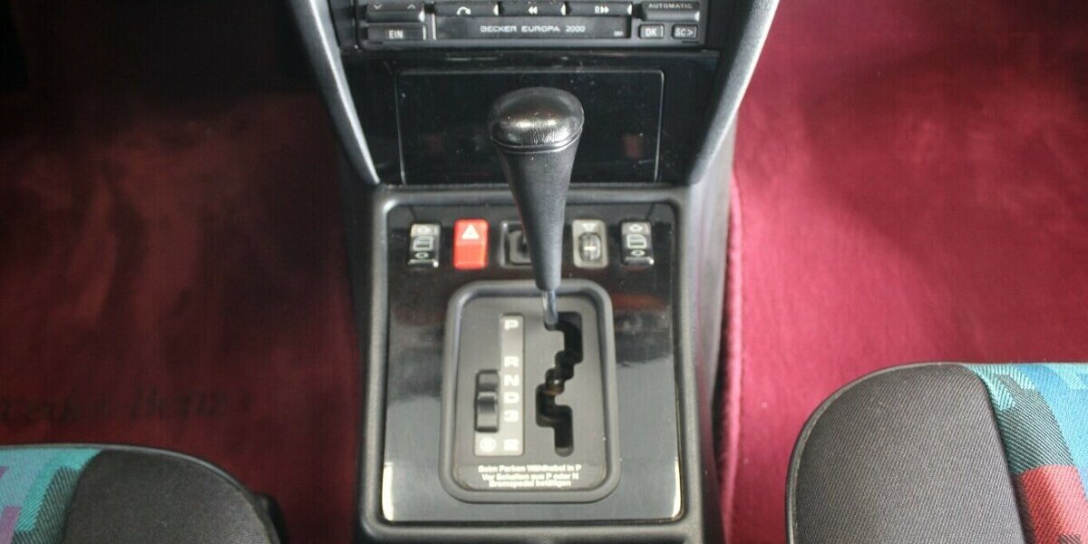 Mercedes-Benz 190 E 1.8 Avantgarde Rosso TOP ZUSTAND 130.065 km 19.980 &euro; Euskirchen 53881