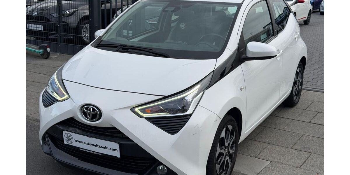Toyota Aygo (X) 110.935 km 7.890 &euro; Köln 51065