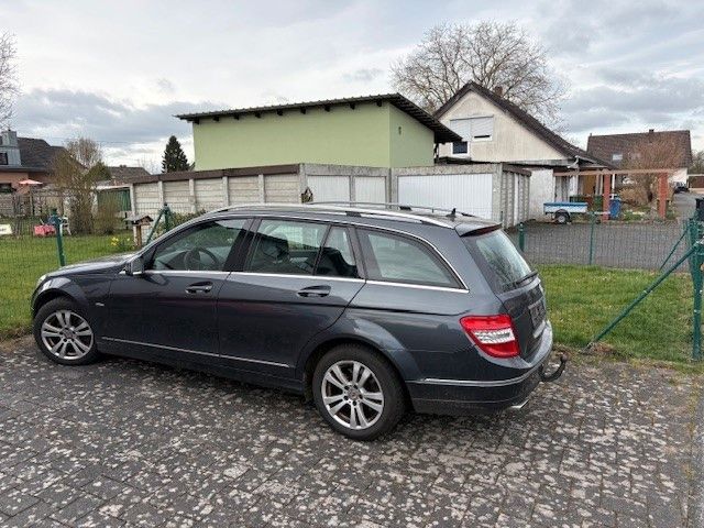 Mercedes-Benz C 220 399.490 km 2.899 &euro; Bruchhausen 53572