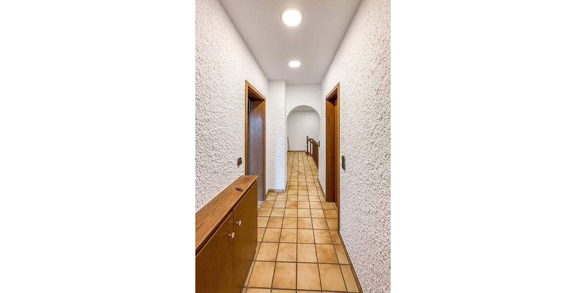 Einfamilienhaus Rösrath Kleineichen - 7 Zimmer, 167 m&sup2;, 765.000&euro; | Angebot:25706573