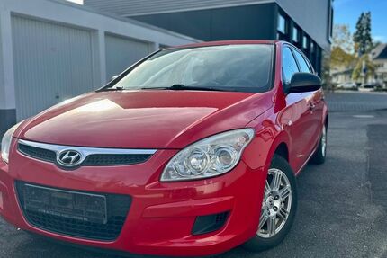 Hyundai i30 213.000 km 1.450 € Bonn 53177