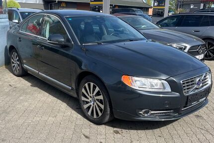 Volvo S80 89.500 km 10.990 &euro; Wesseling - Köln 50389