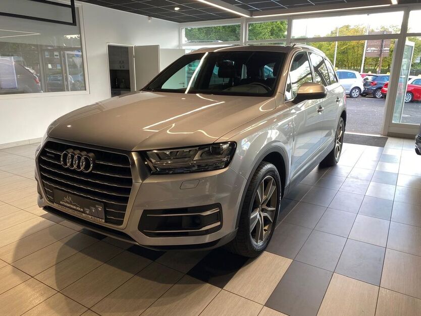 Audi Q7 265.000 km 19.950 € Köln 51103