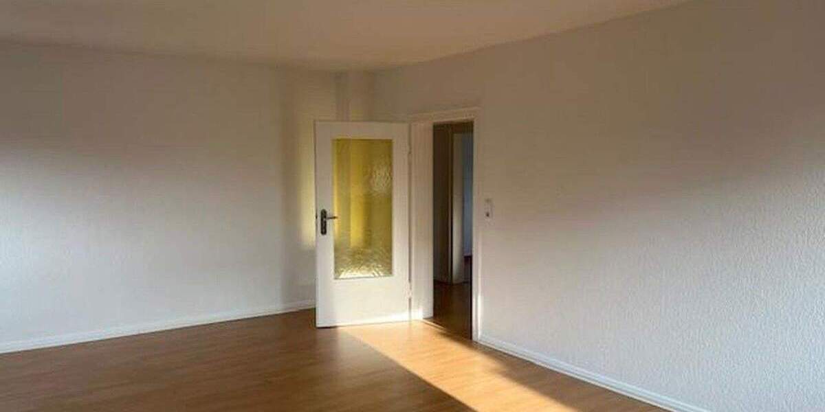 Etagenwohnung Hameln Nordstadt - 3 Zimmer, 81 m&sup2;, 735&euro; | Angebot:25752905