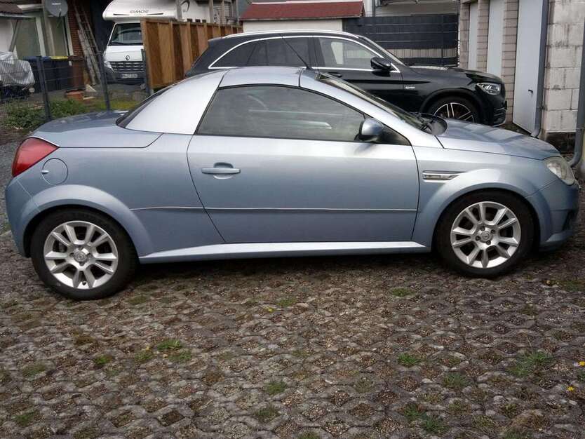 Opel Tigra 107.000 km 3.600 € hürth 50354