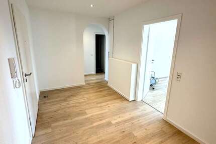 Wohnung Köln Porz - 5 Zimmer, 170 m&sup2;, 2.000&euro; | Angebot:24648265