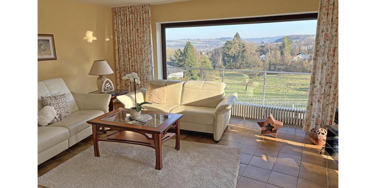 Erdgeschoßwohnung Eitorf - 3 Zimmer, 120 m&sup2;, 1.000&euro; | Angebot:24816904